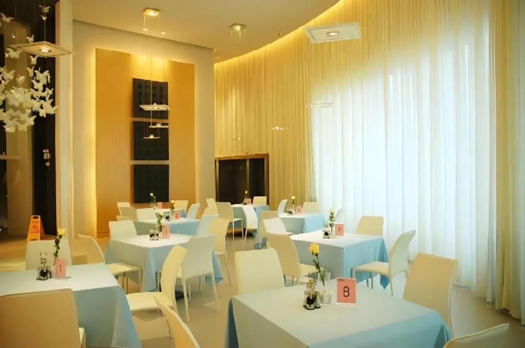 Magnotel Ningbo Tianyi Plaza Railway Station