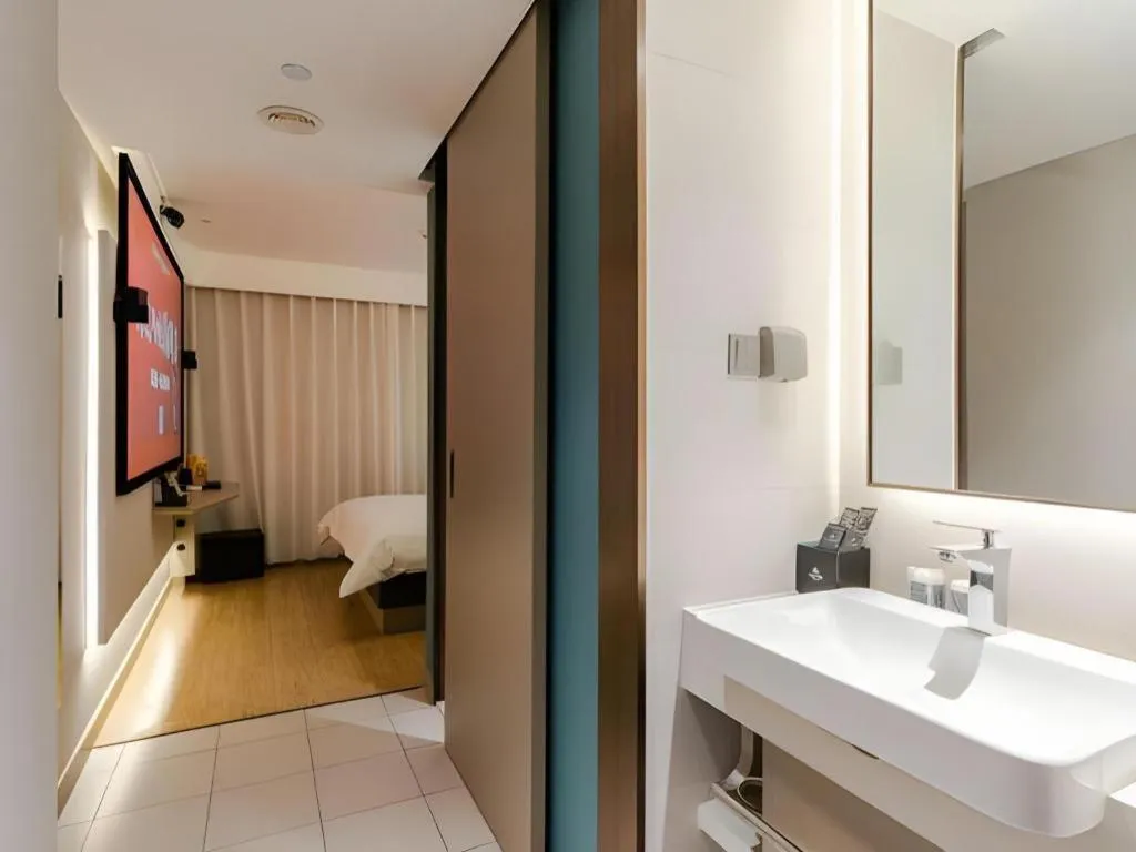 Magnotel Ningbo Tianyi Plaza Railway Station