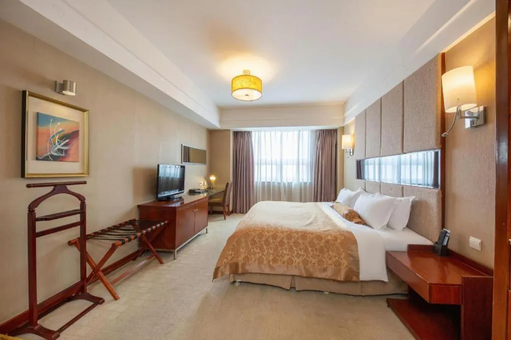 Bed in Jinan Blue Horizon Hotel Shizhong