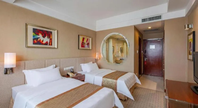 Bed in Jinan Blue Horizon Hotel Shizhong