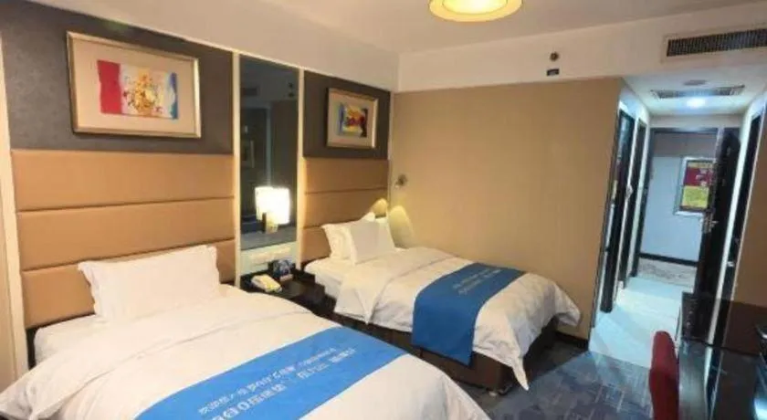 Bed in Zibo Blue Horizon International Hotel