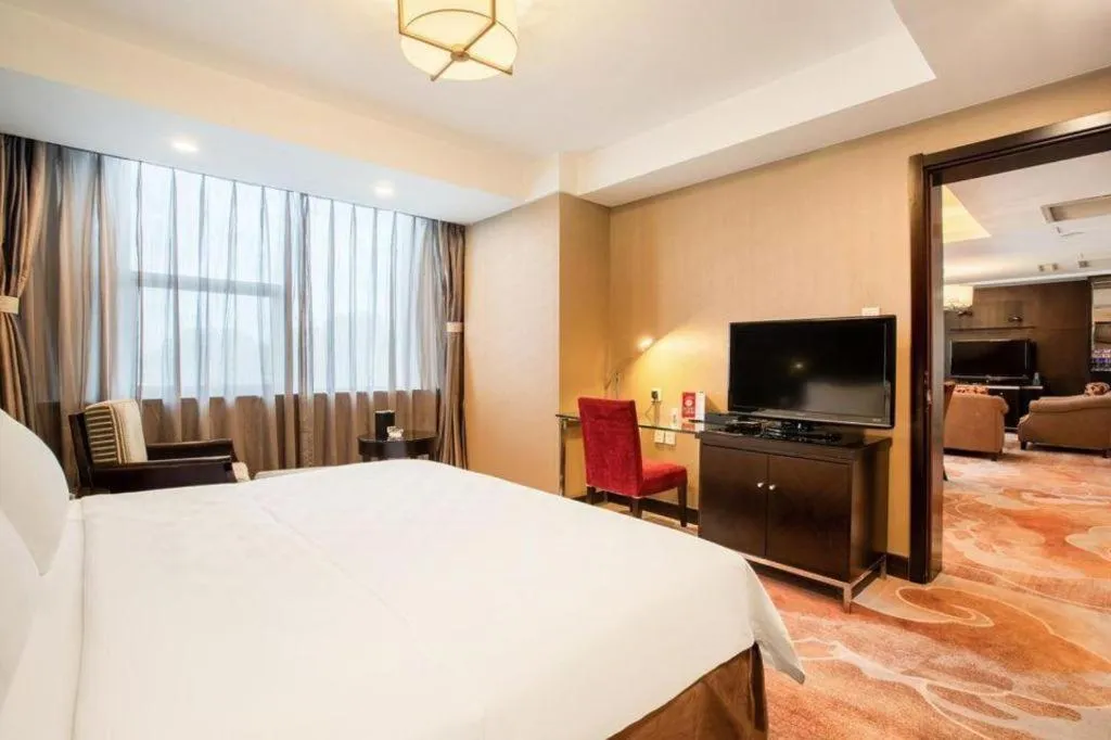 Bed in Zibo Blue Horizon International Hotel