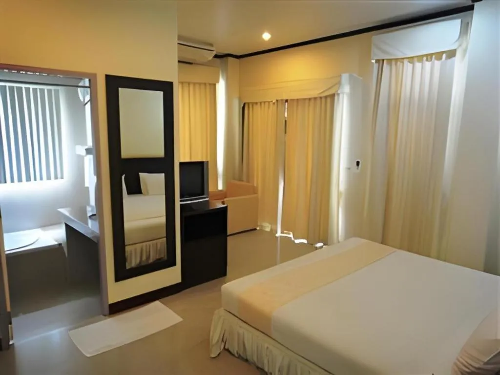 Bed in Kasem Garden Hotel Surin