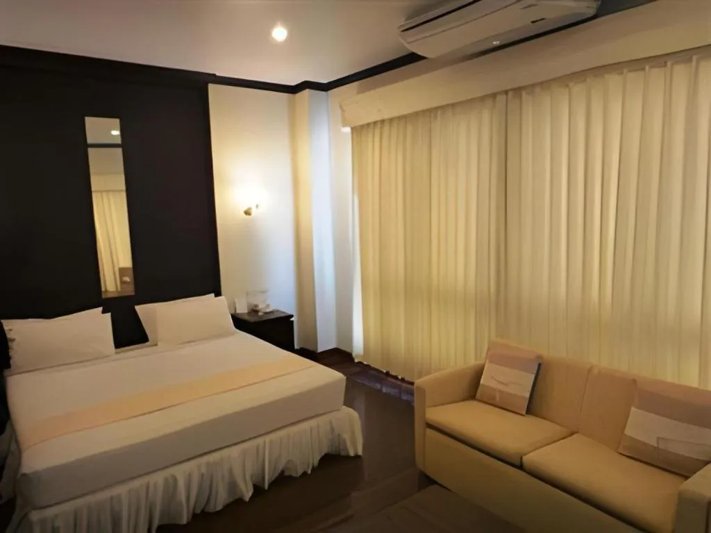 Bed in Kasem Garden Hotel Surin