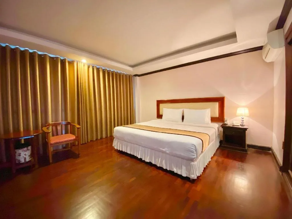 Bed in Cheuang Vanavong 2