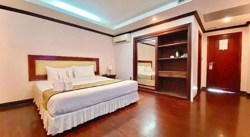Bed in Cheuang Vanavong 2