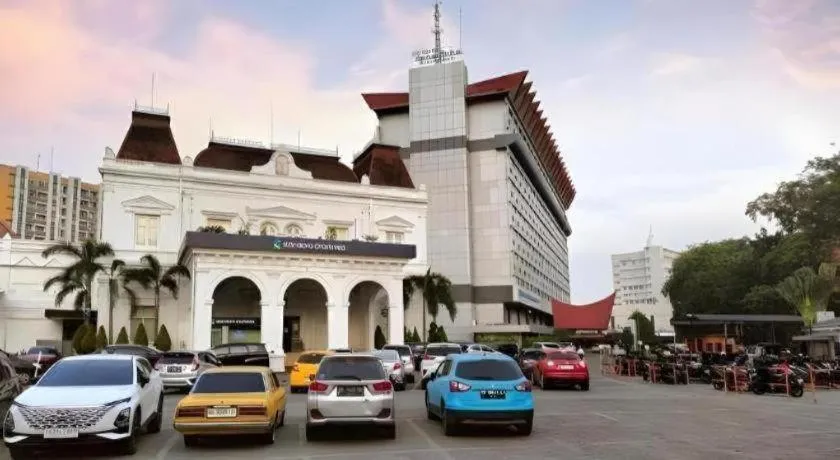 Danau Toba Hotel International