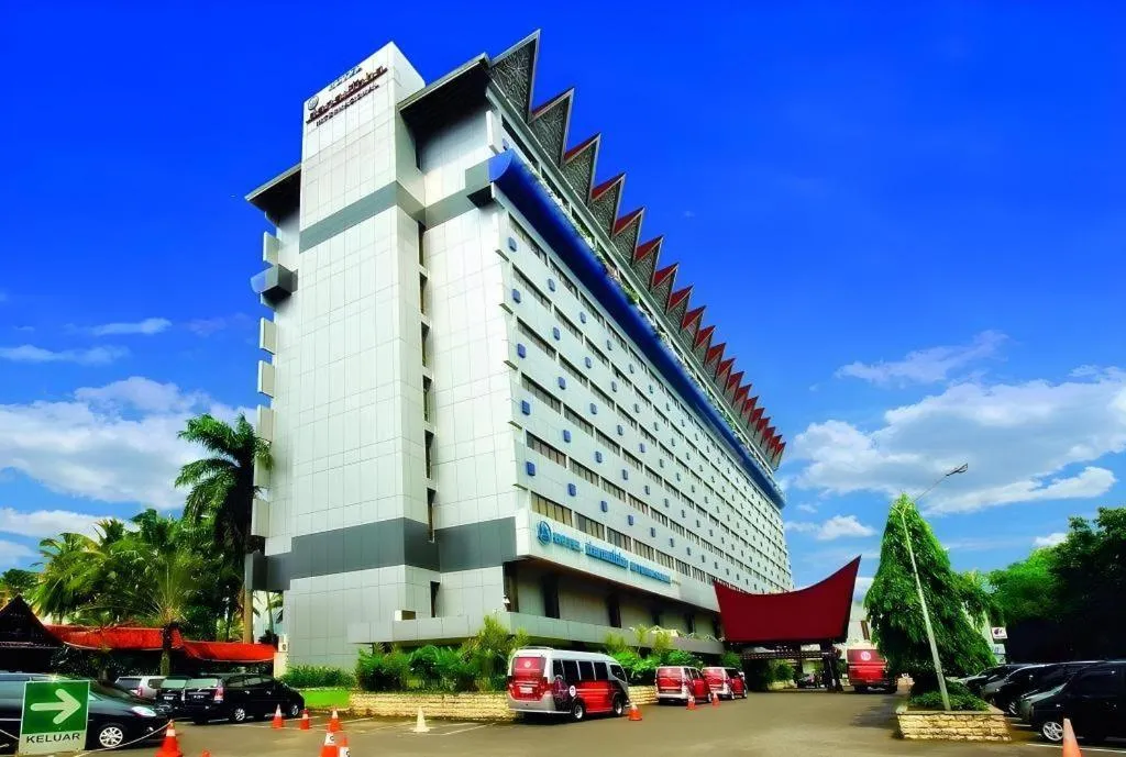 Danau Toba Hotel International