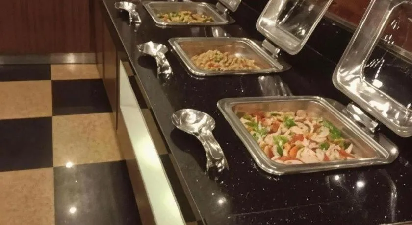 Sri U-Thong Grand Hotel