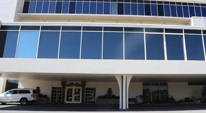 Magnuson Grand Conference Hotel