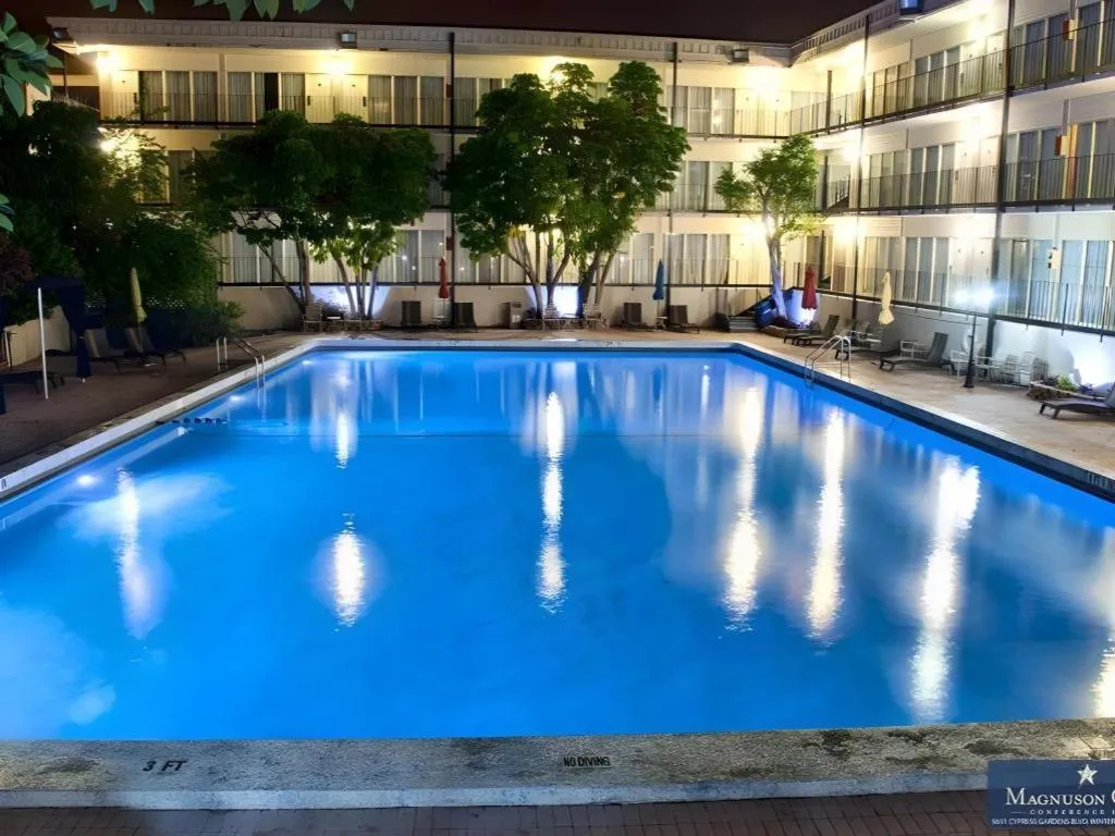 Magnuson Grand Conference Hotel