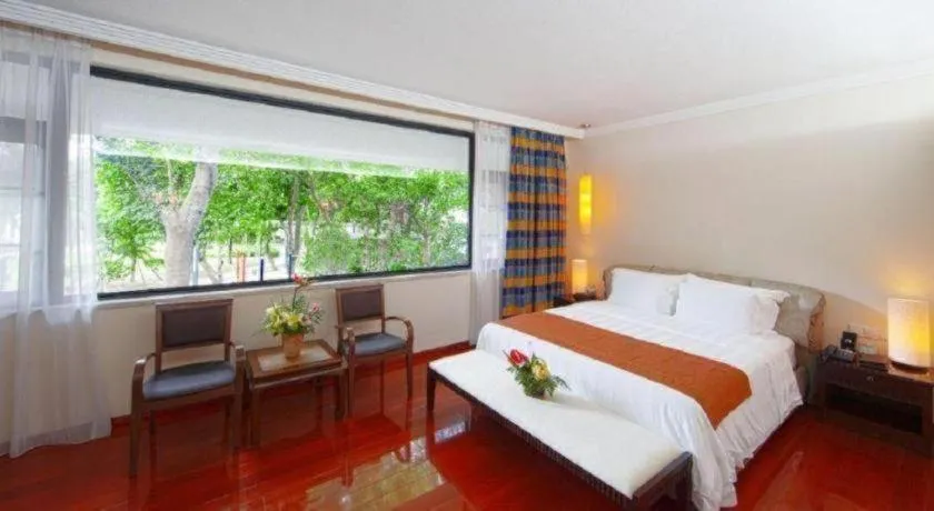 Bed in Nanhai Oil Hotel