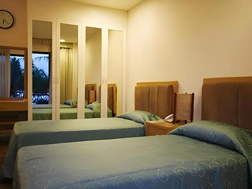 Bed in Bayfront Hotel Subic