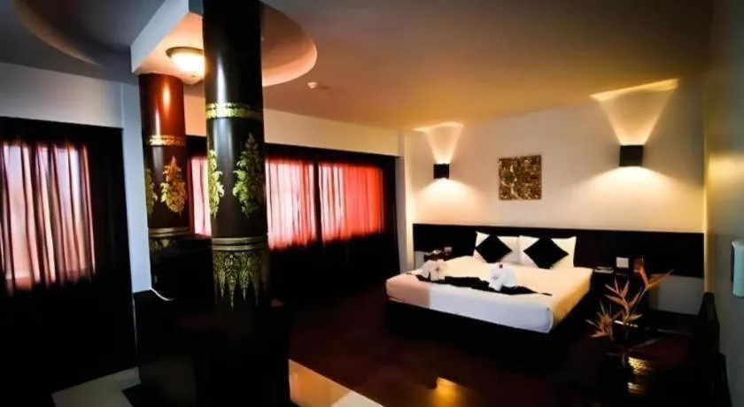 Bed in The Ligor City Hotel