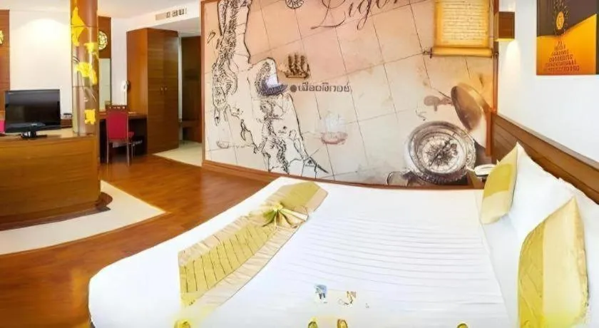 Bed in The Ligor City Hotel