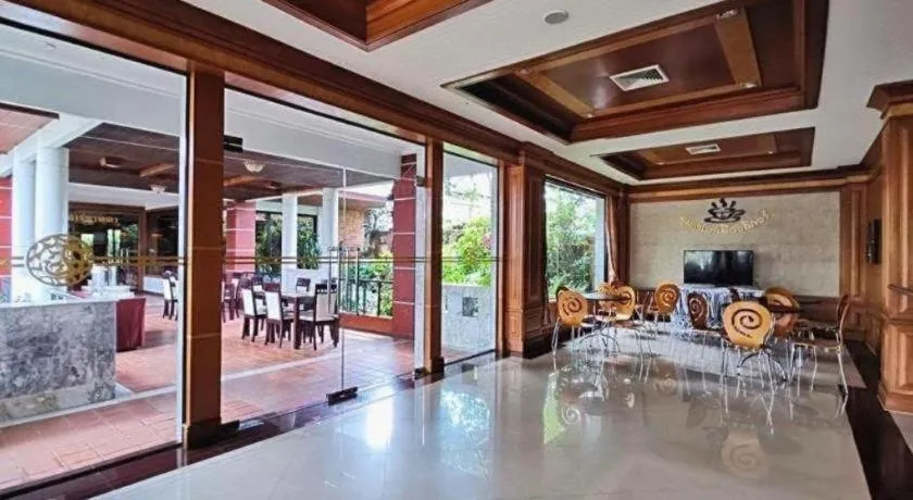 The Ligor City Hotel