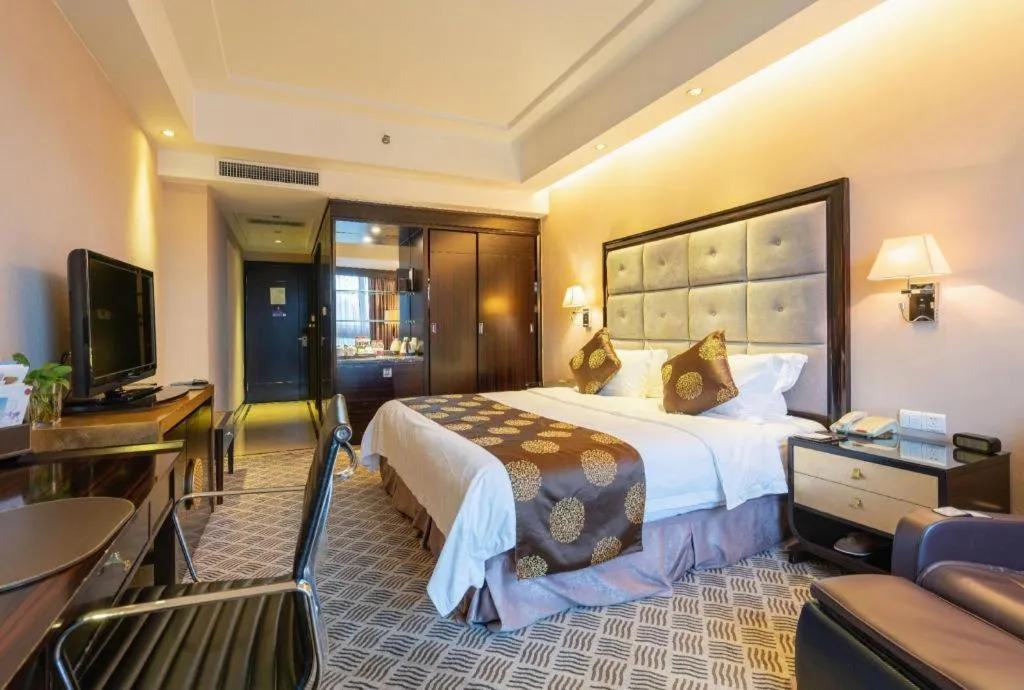 Bed in Jiande Peninsula Kaihao Hotel