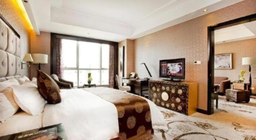 Bed in Jiande Peninsula Kaihao Hotel