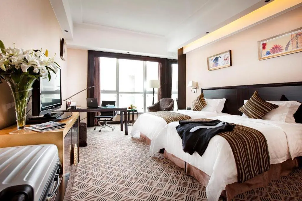 Bed in Jiande Peninsula Kaihao Hotel