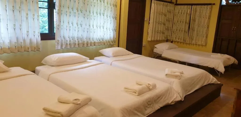 Bed in Monn Phu Phrai