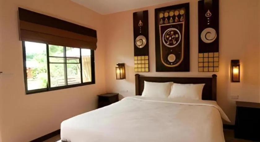 Bed in Monn Phu Phrai