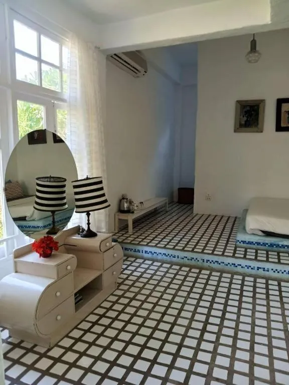 Brassiere Beach Hotel