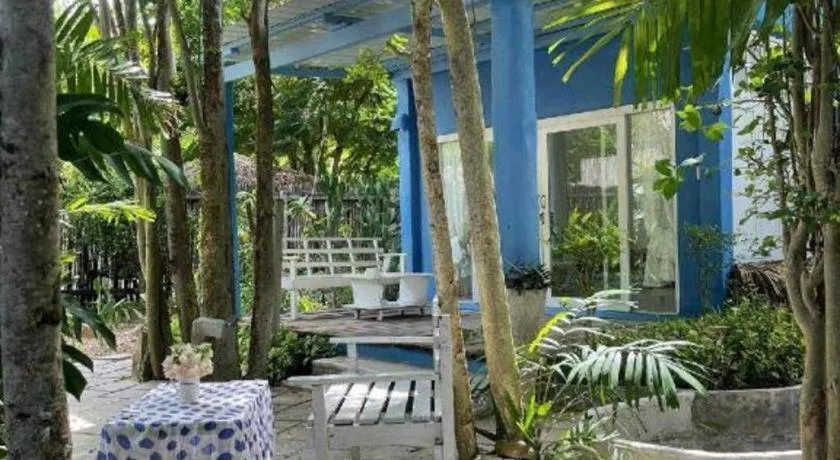 Brassiere Beach Hotel