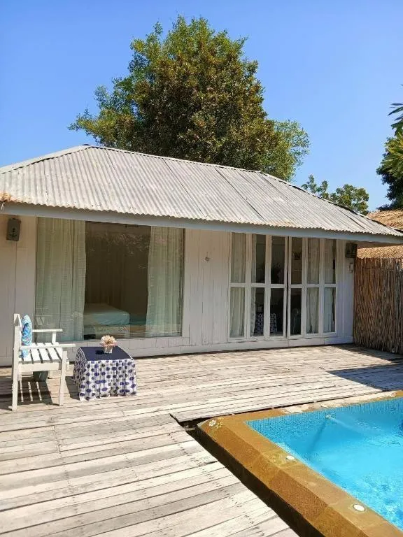 Brassiere Beach Hotel