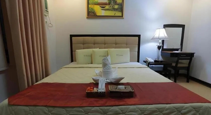 Bed in D' Leonor Hotel