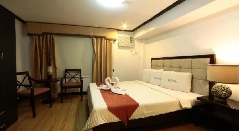 Bed in D' Leonor Hotel