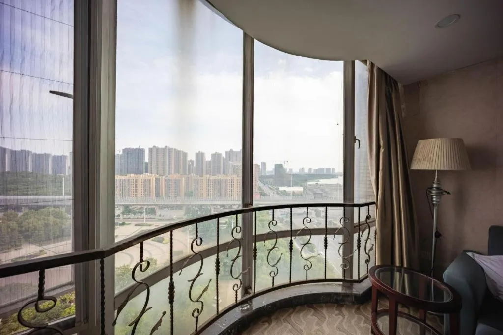 Wuhan Newport International Hotel