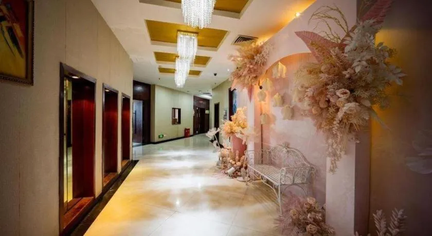 Wuhan Newport International Hotel