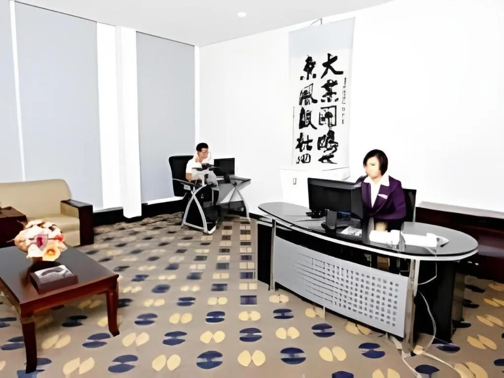 Wuhan Newport International Hotel