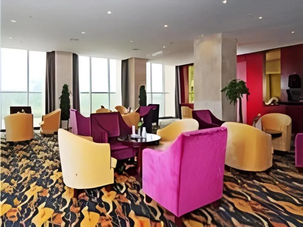 Wuhan Newport International Hotel