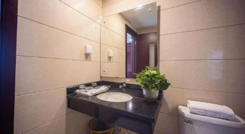 Wuhan Newport International Hotel