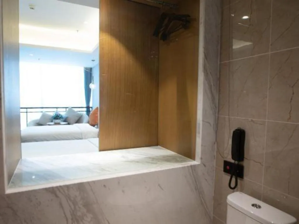 Kunming Greenlake View Hotel