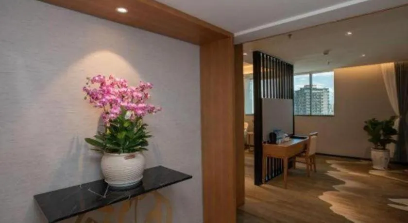 Kunming Greenlake View Hotel