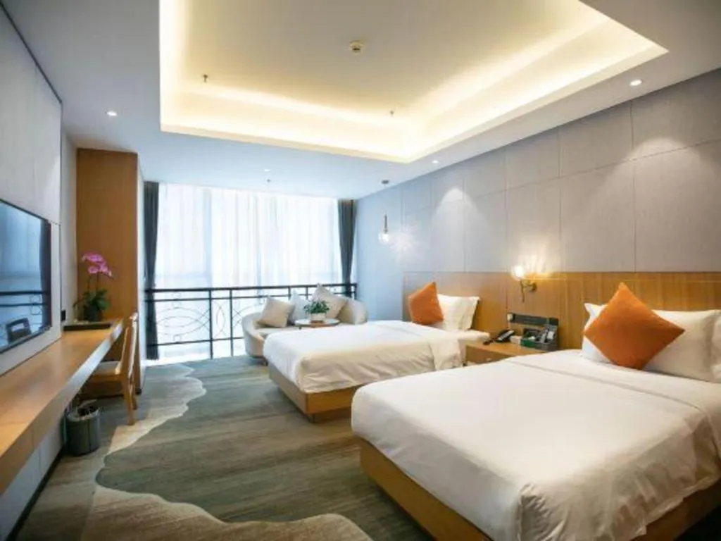 Bed in Kunming Greenlake View Hotel