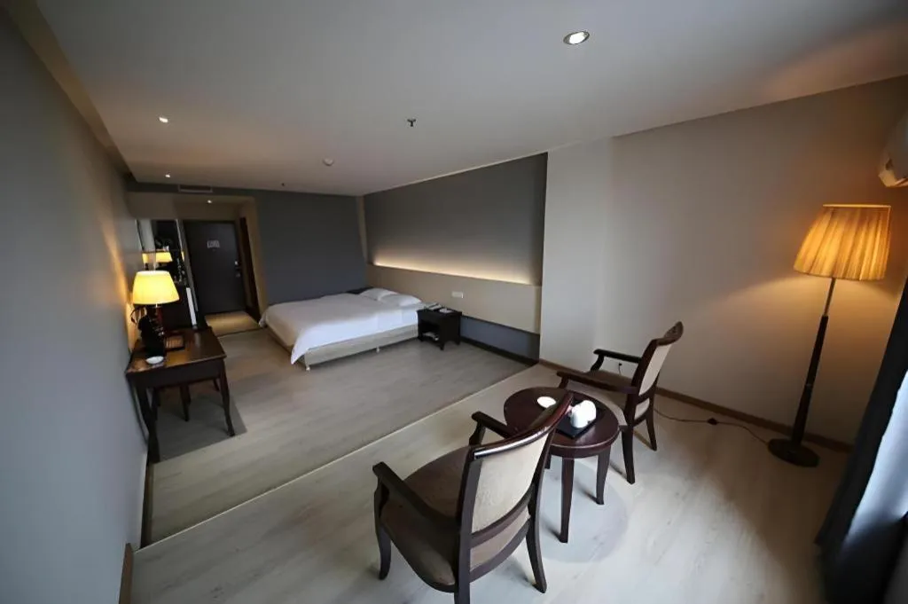 Bed in My Pleasant Hotel