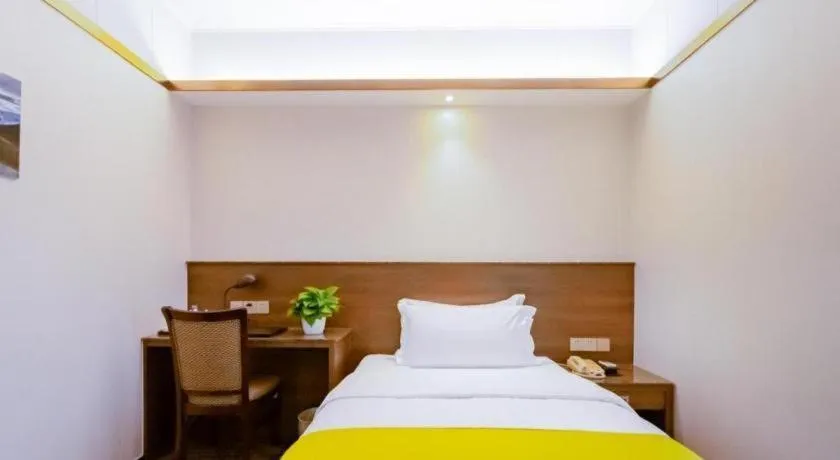 Bed in My Pleasant Hotel