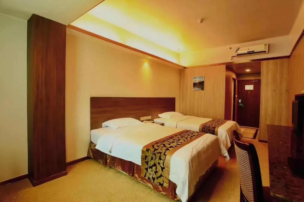 Bed in My Pleasant Hotel