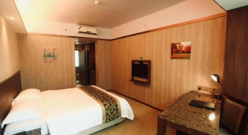 Bed in My Pleasant Hotel