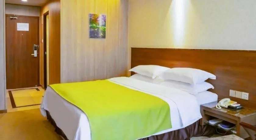 Bed in My Pleasant Hotel