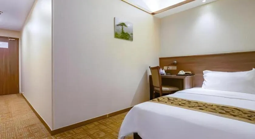 Bed in My Pleasant Hotel