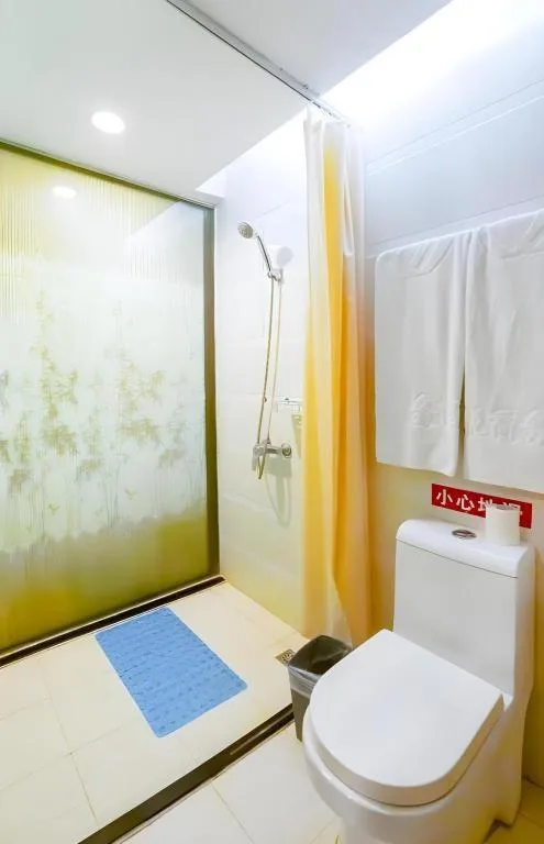 Bed in My Pleasant Hotel