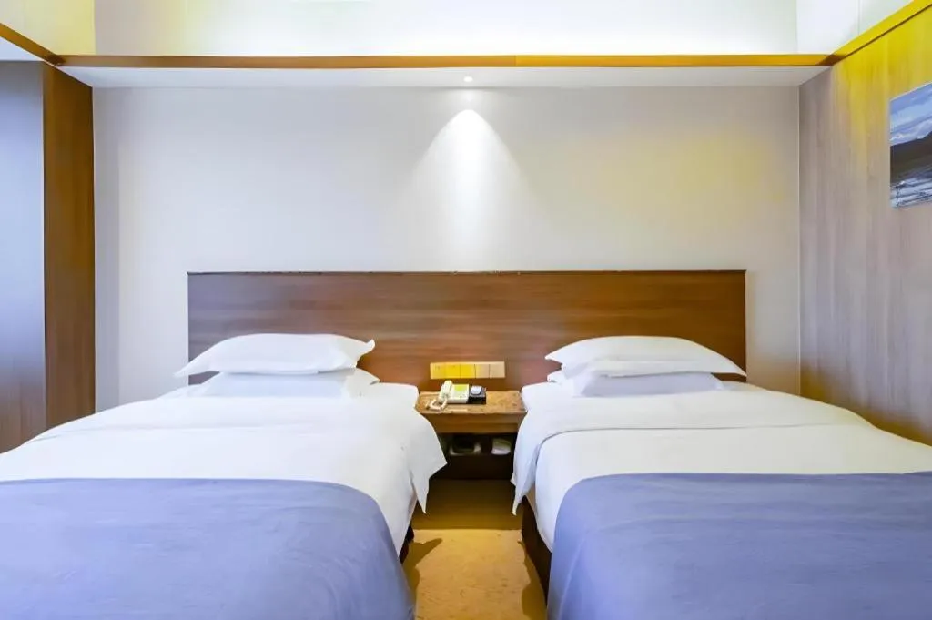 Bed in My Pleasant Hotel