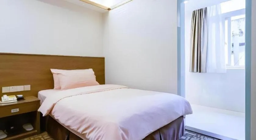 Bed in My Pleasant Hotel