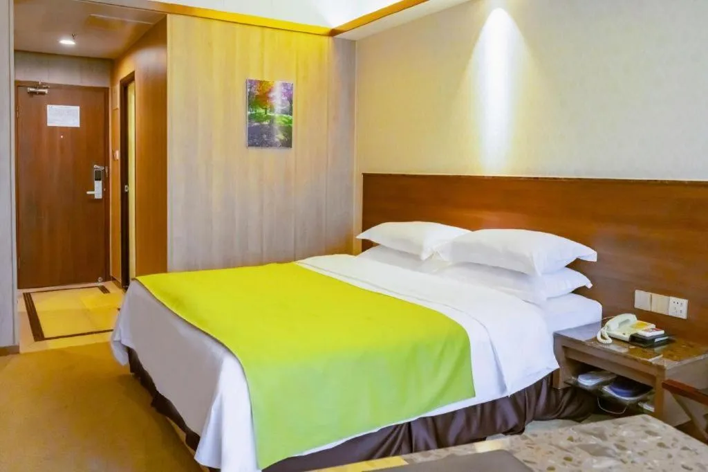 Bed in My Pleasant Hotel