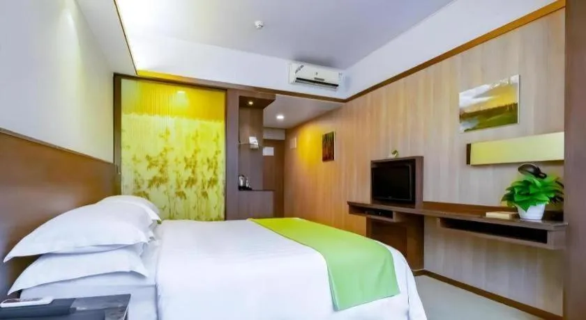 Bed in My Pleasant Hotel