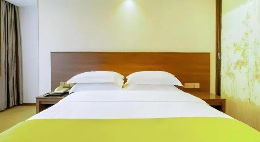 Bed in My Pleasant Hotel